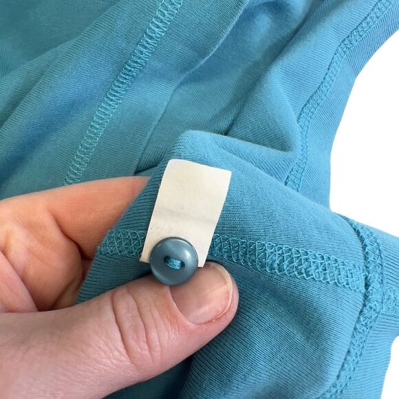 Duluth Trading Co. Blue Short Sleeve Button Front Size medium - Picture 8 of 12